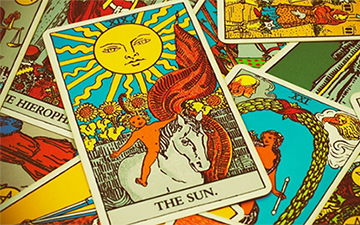 Tarot, juego y crítica literaria: Notas de lectura para la novela ‘El órgano’, de Diego Sánchez Aguilar